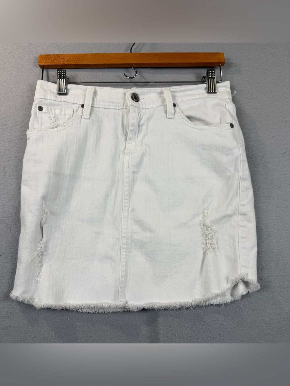 James Jeans White Distressed Denim Mini Skirt Sz 26